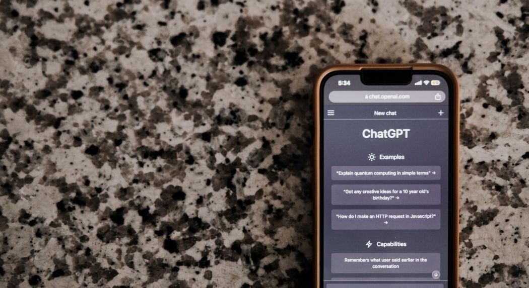 Riasztóan könnyű klónozni a ChatGPT-t, egész iparág alakulhat erre