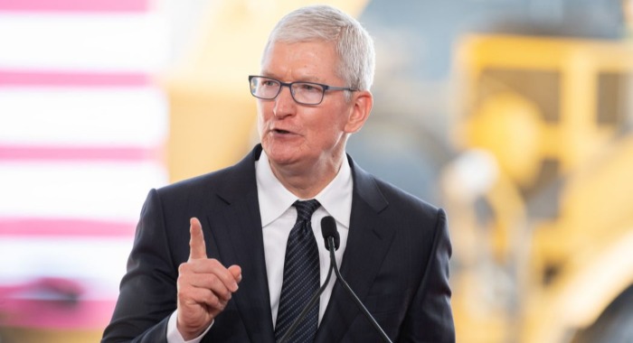 Példátlan döntést hozott az Apple vezérigazgatója