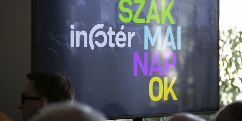 Mesterséges Intelligencia, ínyencségek, és jó hangulat uralkodott az Infotér első Szakmai Napján