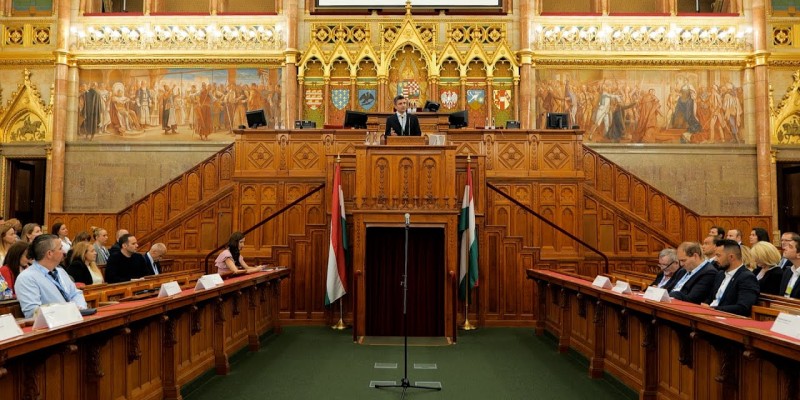 Infoparlament 2023 összefoglaló: öt percben minden a mesterséges intelligenciáról 