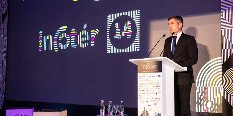 Infotér 14 – Soltész Attila: Az oktatás a legjobb befektetés